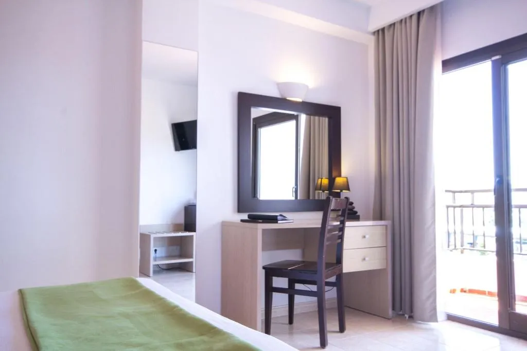 Room, Orosol, Ibiza