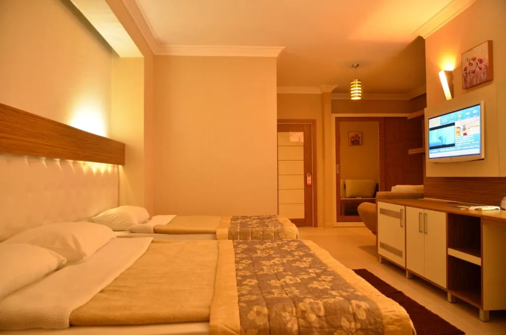 FAMILY ROOM STANDARD Room, Grand Zaman Garden Hotel, Antalya