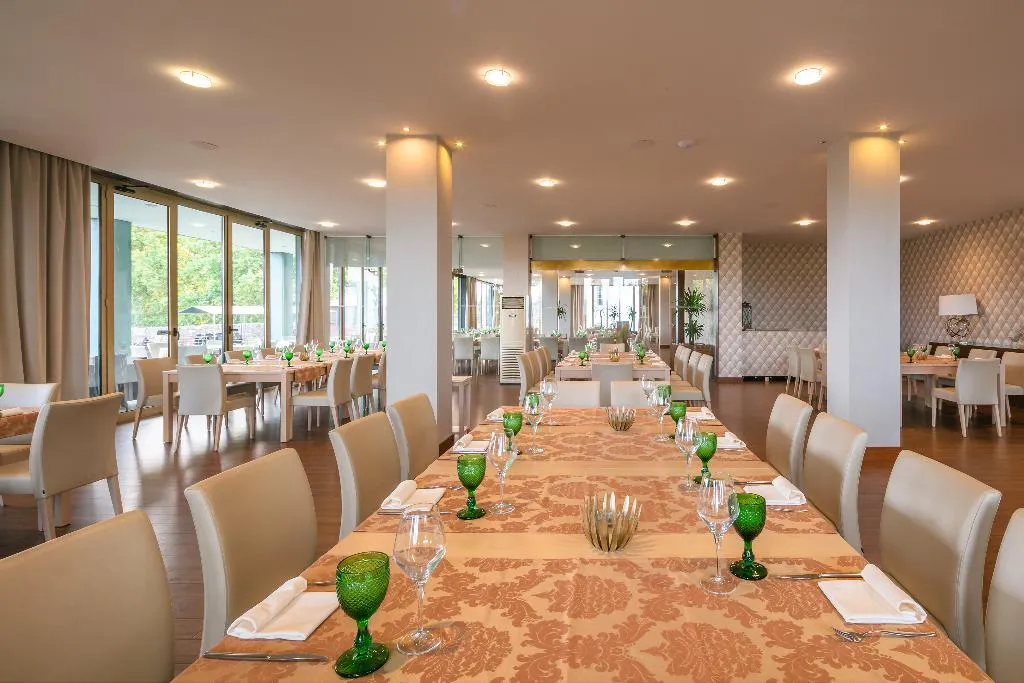 Sports and Entertainment, Forte Sao Francisco Hotel, Porto
