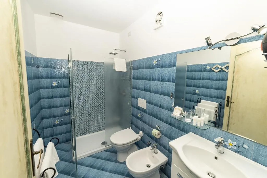 Room, Casa Teresa, Naples