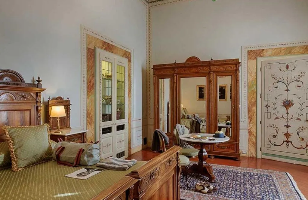 Room, Villa Olmi Firenze, Florence