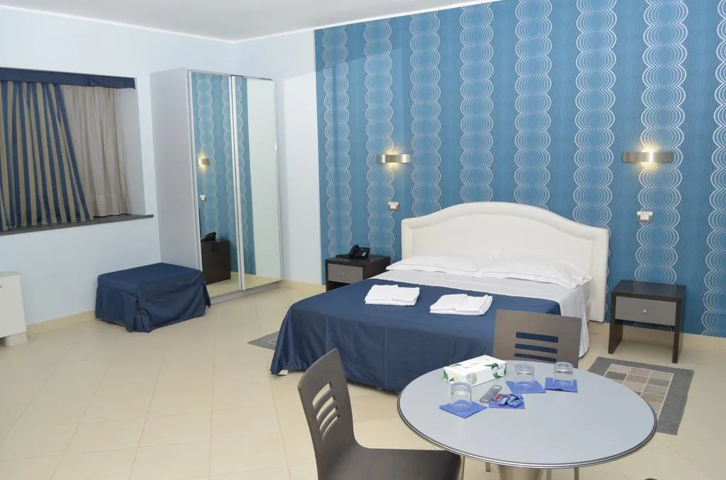 QUADRUPLE STANDARD Room, Hotel Cuore di Nesima, Catania