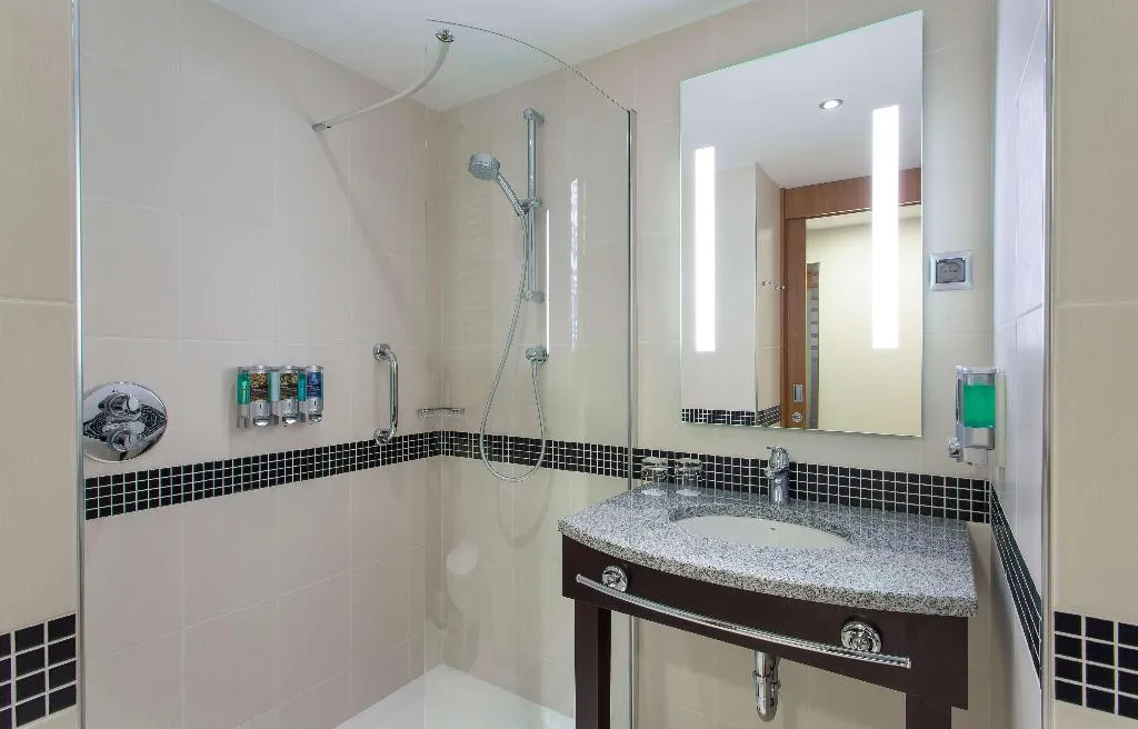 Room, Hampton by Hilton Gdansk Airport, Gdansk