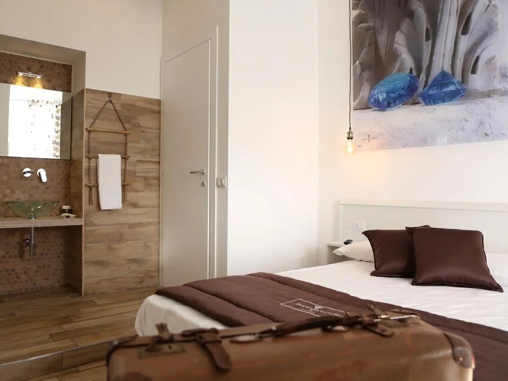 DOUBLE DELUXE ONE BED Room, DIMORA DIAMANTE room&breakfast, Naples