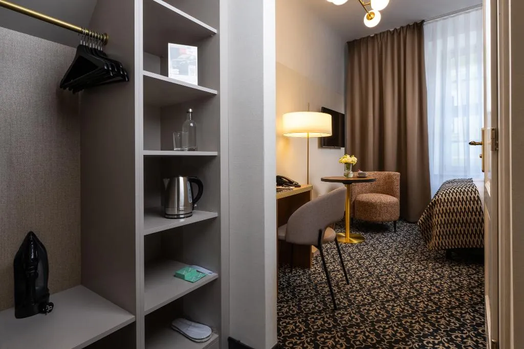 SINGLE STANDARD Room, Palladian Hotel, Krakow