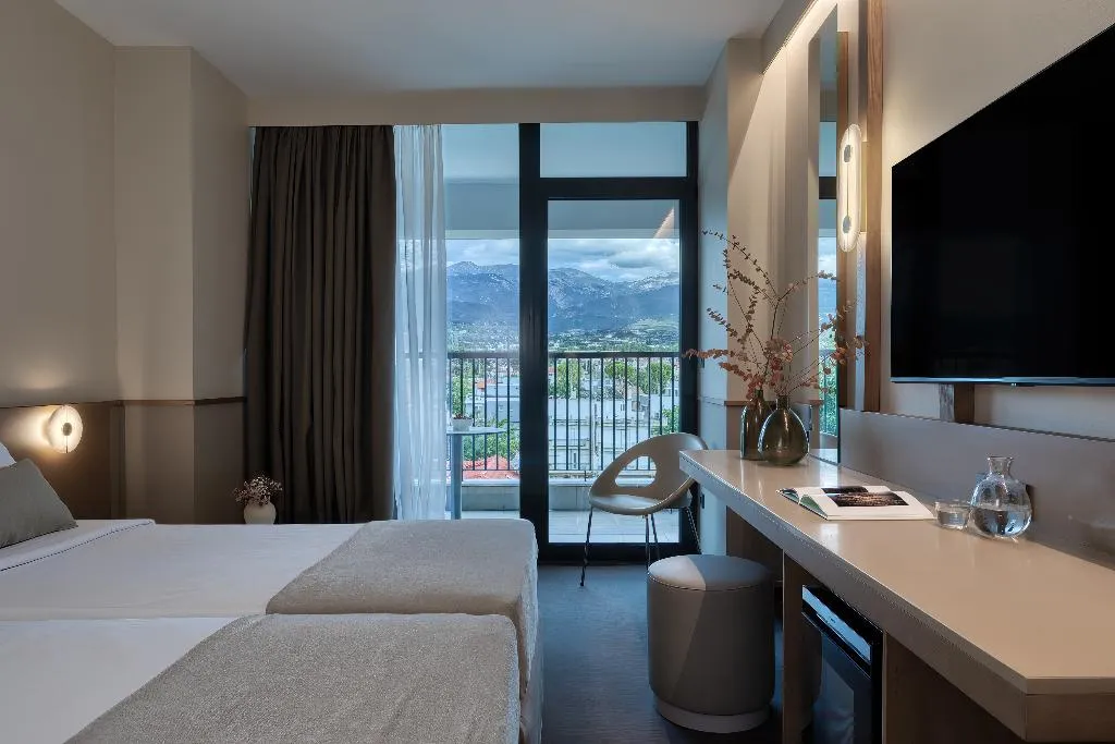 Double or Twin MOUNTAIN VIEW Room, Airotel Achaia Beach, Athens