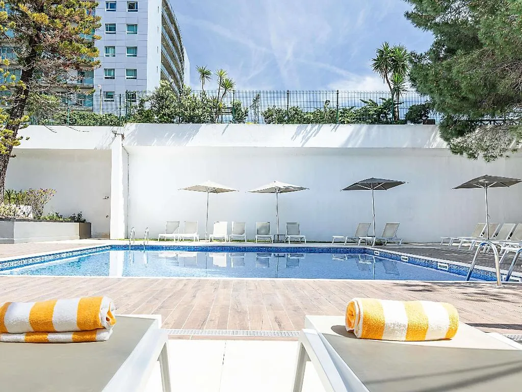 Pool, Novotel Lisboa, Lisbon