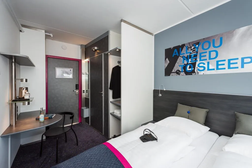 DOUBLE SUPERIOR Room, CABINN Copenhagen, Copenhagen