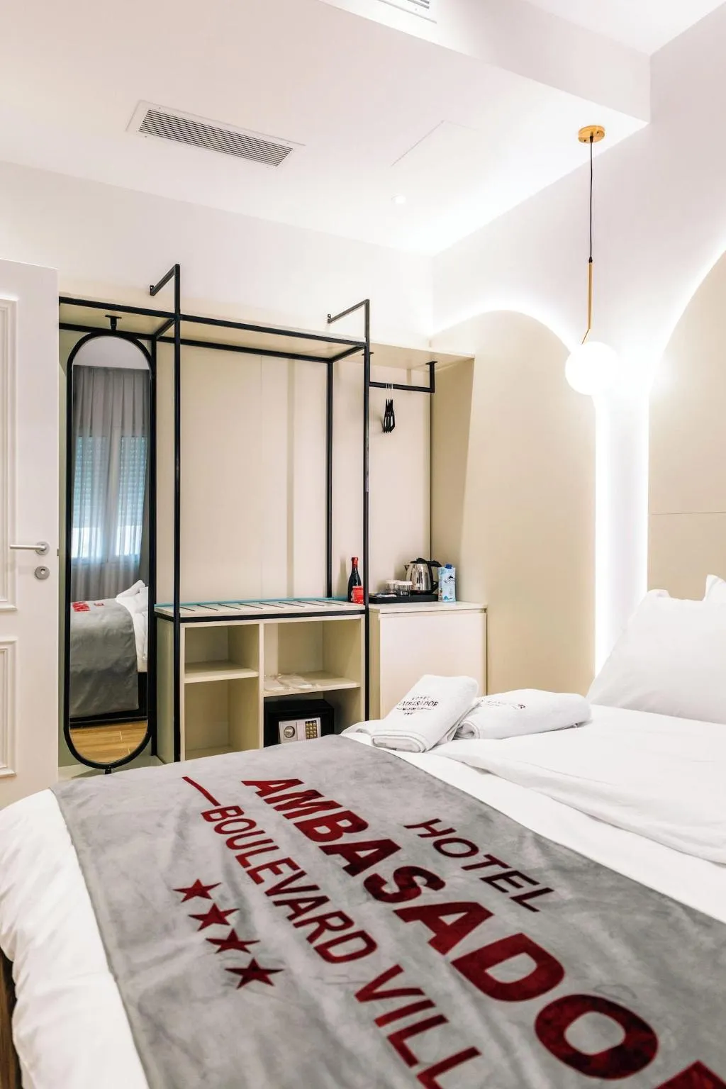 Room, Ambasador Hotel, Durres