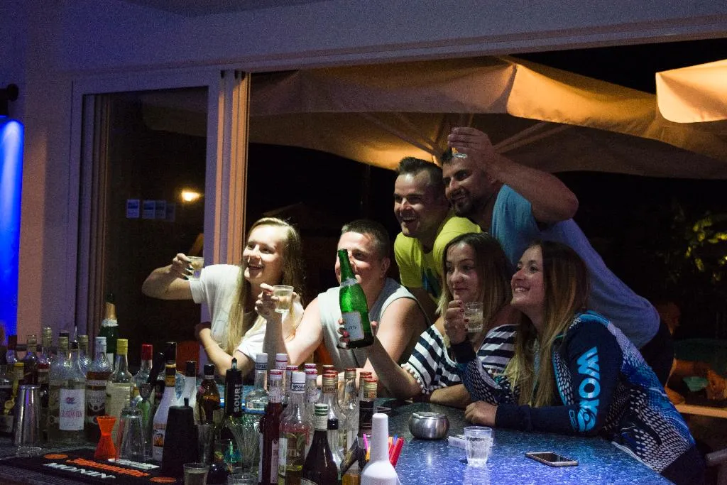 Bar, Bouradanis, Kos