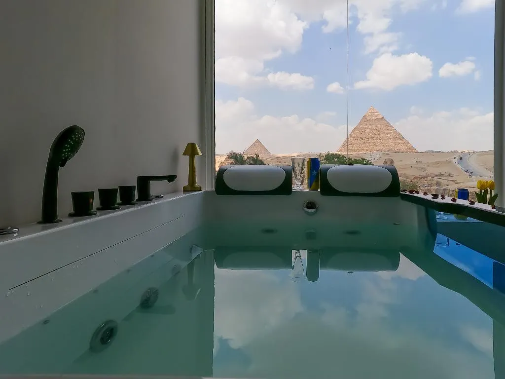 Double or Twin DELUXE WITH JACUZZI Room, Giza Pyramids View Inn, Cairo