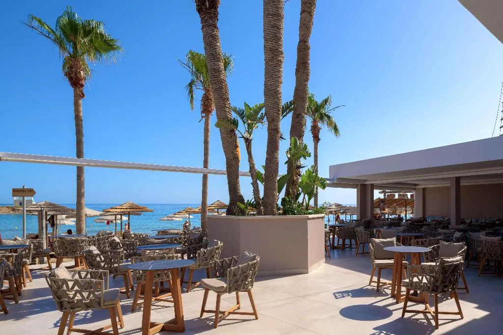 Bar, High Beach, Crete