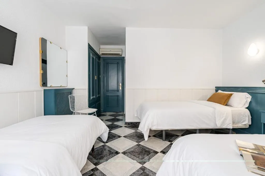 TRIPLE STANDARD Room, Agur, Costa Del Sol