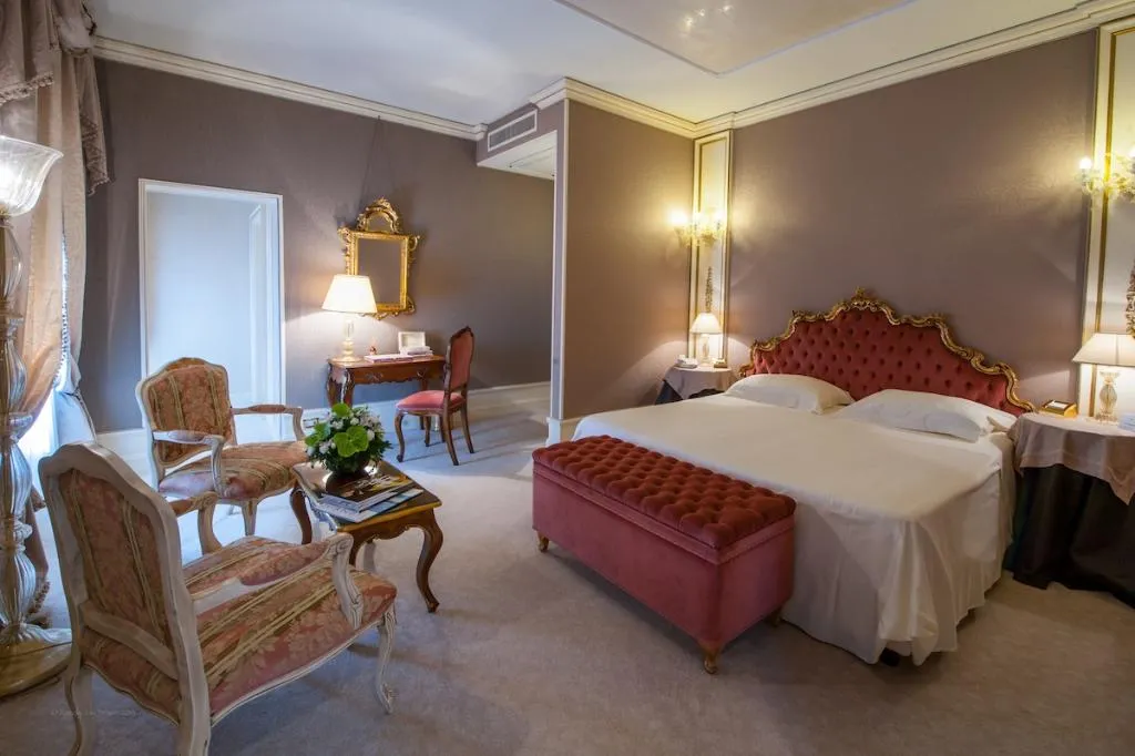 DOUBLE CLASSIC Room, Ca' Sagredo Hotel, Venice