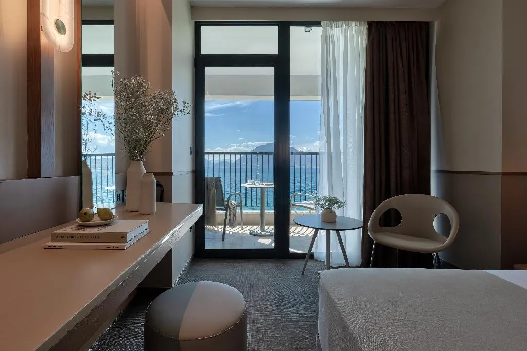 Double or Twin SEA VIEW Room, Airotel Achaia Beach, Athens