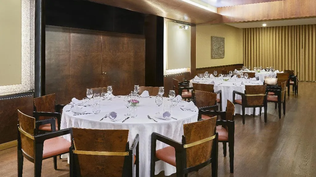 Restaurant, NH Coimbra Dona Inês, Porto
