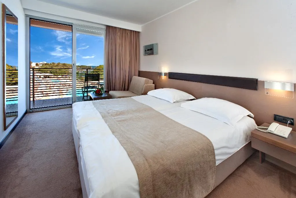 DOUBLE SEA VIEW WITH BALCONY Room, Hotel Molindrio Plava Laguna, Istria