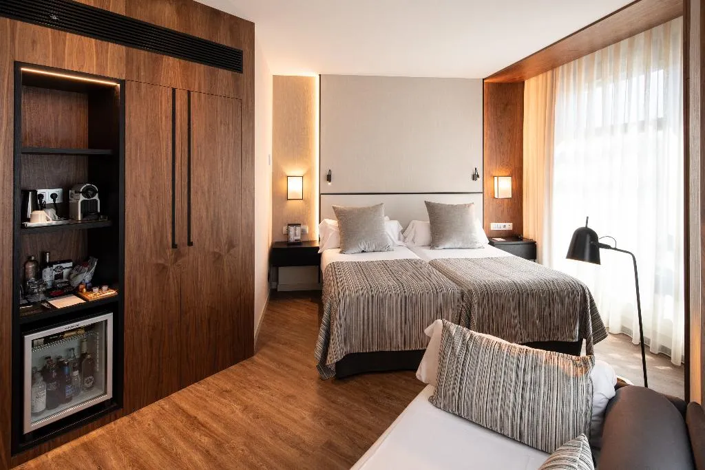 Double or Twin PREMIUM Room, Catalonia Barcelona Plaza, Barcelona