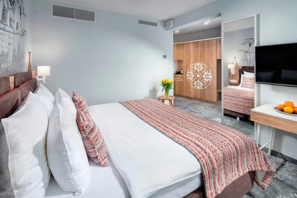 DOUBLE DELUXE Room, Hotel Aquarion Family & Friends - Destigo Hotels, Krakow