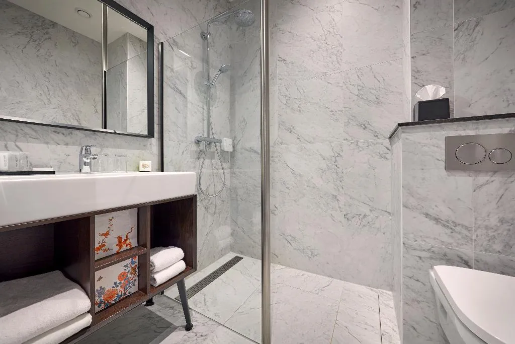 QUADRUPLE STANDARD Room, Hotel Lion d'Or, Amsterdam