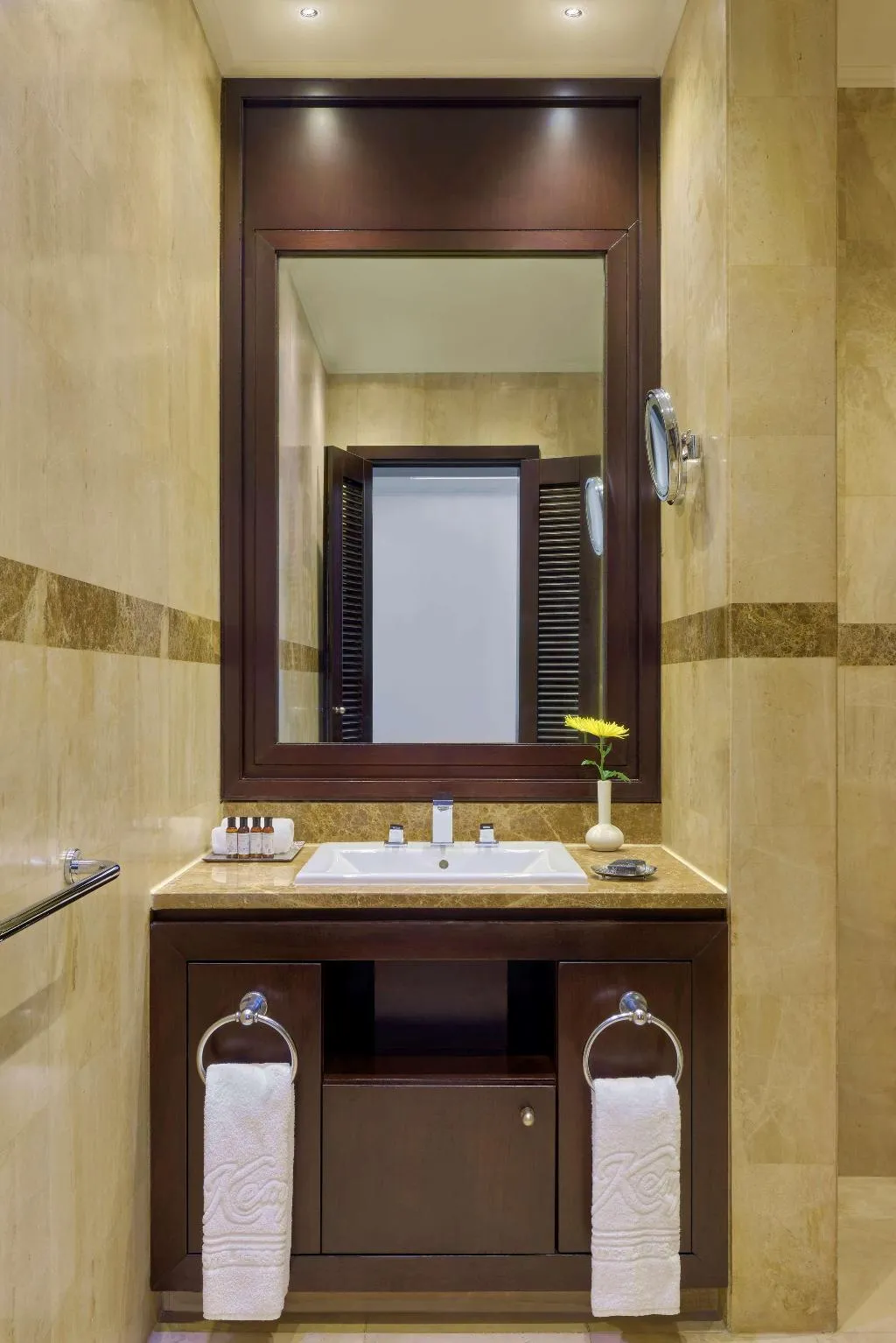 Room, Kempinski Palace Cairo, Cairo