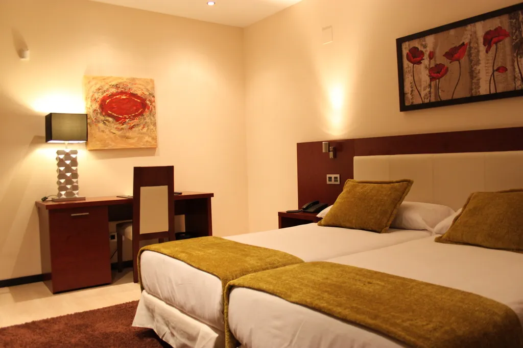 TRIPLE STANDARD Room, Don Felipe, Madrid