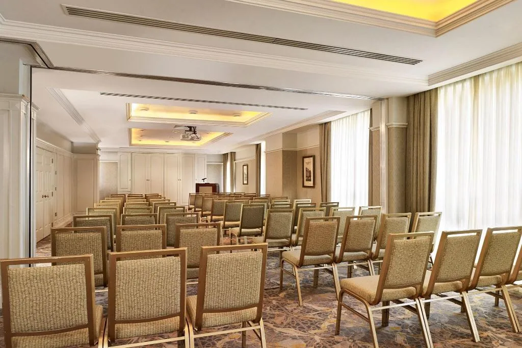 Conferences, The College Green Hotel Dublin, Autograph, Dublin