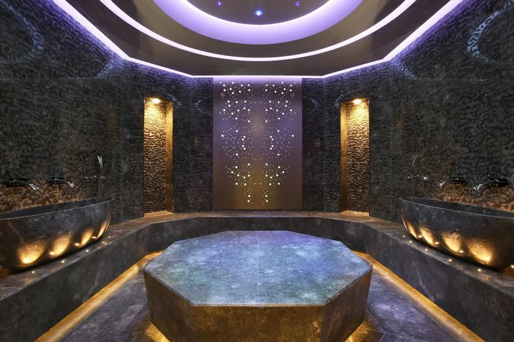 Sports and Entertainment, Excelsior Hotel Gallia, a Luxury Collection Hotel, Milan