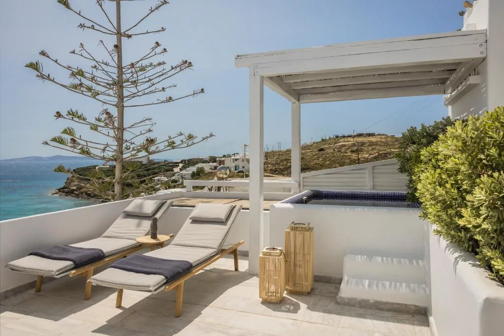 DOUBLE DELUXE WITH PRIVATE POOL Room, Grace Mykonos, Mykonos