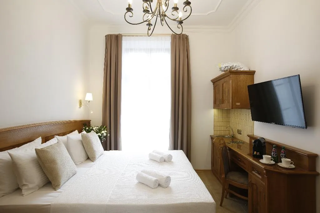 Double or Twin STANDARD Room, Ventus Rosa Boutique Aparthotel, Krakow