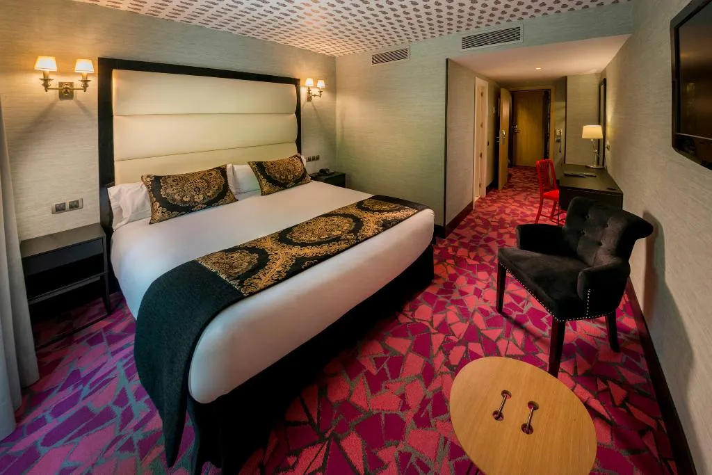 DOUBLE DELUXE Room, Mirador de Chamartin, Madrid