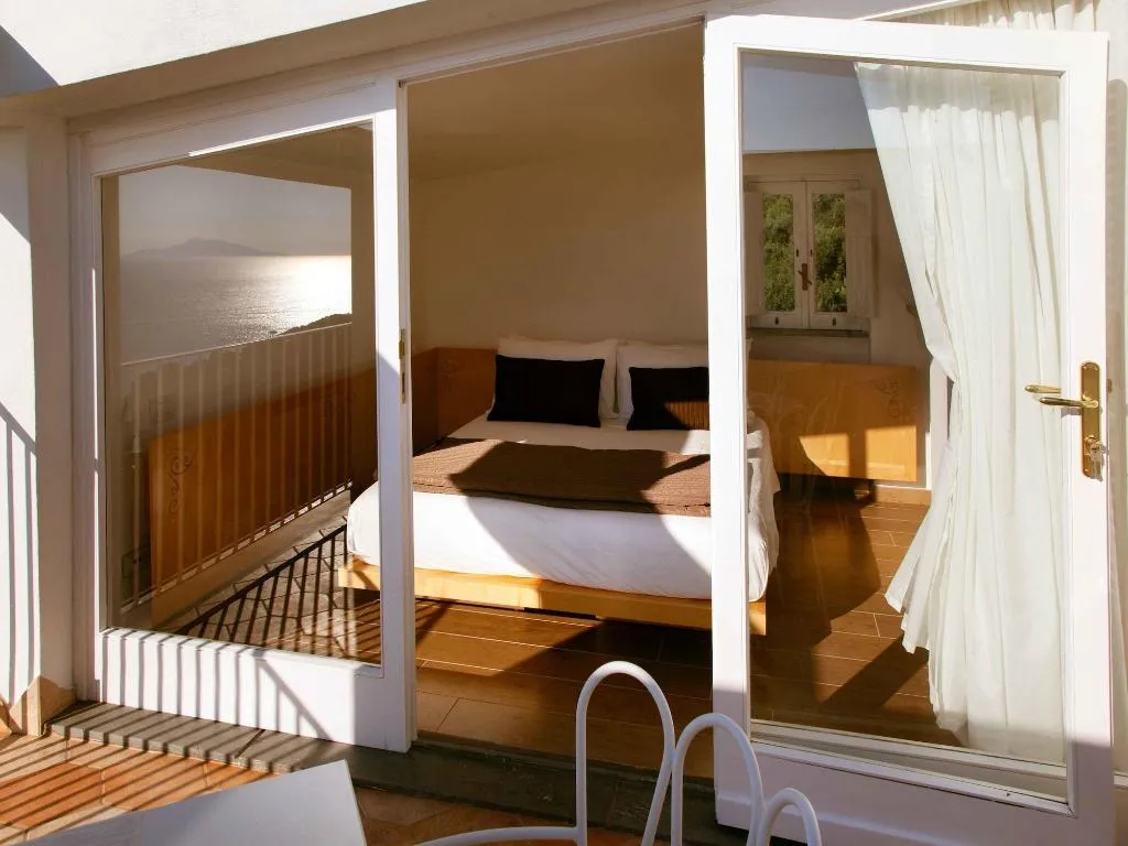 Room, Antonio Massa Lubrense, Naples