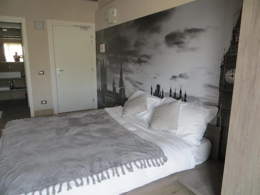 Room, Seven Rooms Milano, Milan