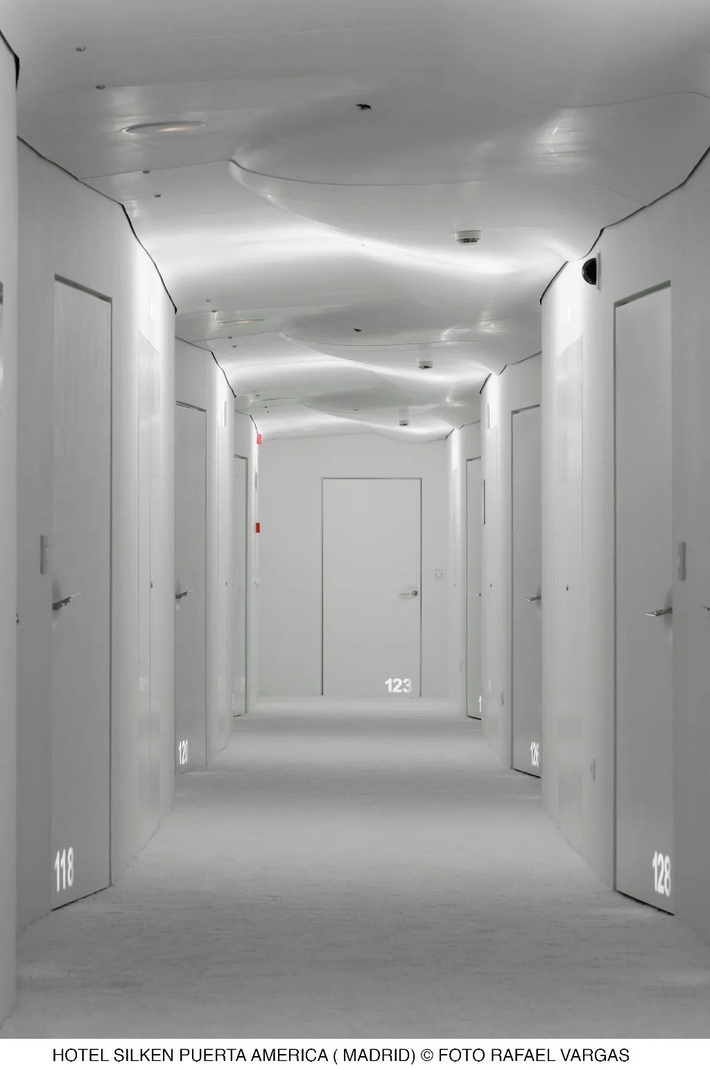 Room, Puerta America Madrid, Madrid