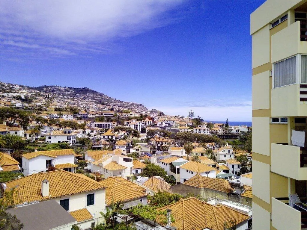 Room, Residencial Do Vale, Madeira