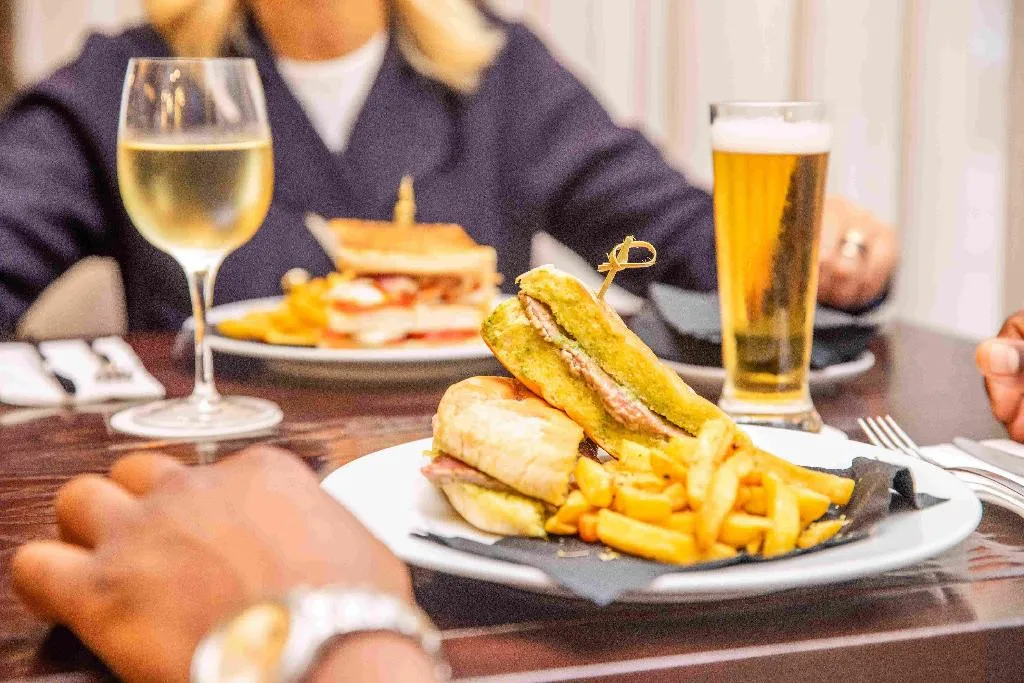 Restaurant, VIP Executive Picoas, Lisbon