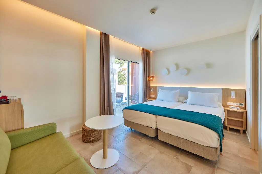 Double or Twin STANDARD Room, Universal Hotel Aquamarin, Majorca