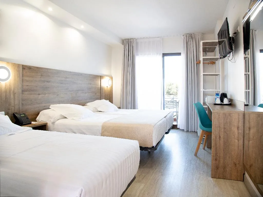 TRIPLE CAPACITY 3 Room, Hotel Boutique Calas de Alicante, Costa Blanca