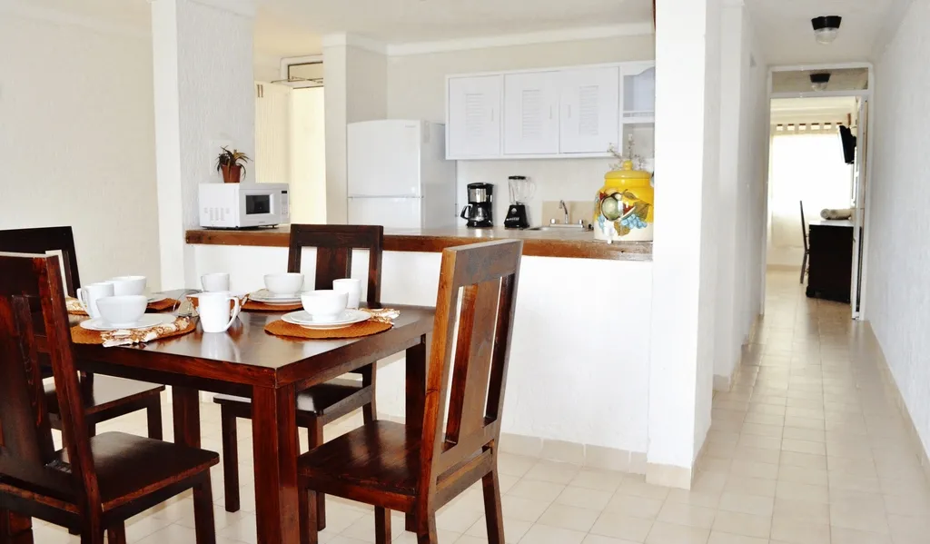 SUITE OCEAN FRONT Room, Arrecifes Suites, Cancun Area