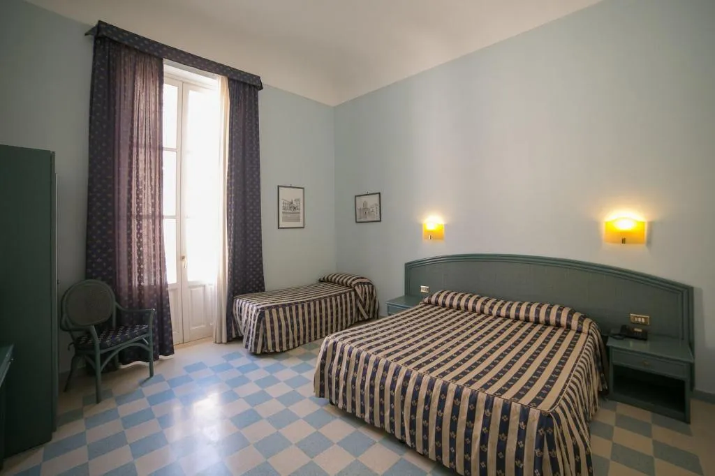 Room, Hotel Gran Bretagna, Catania