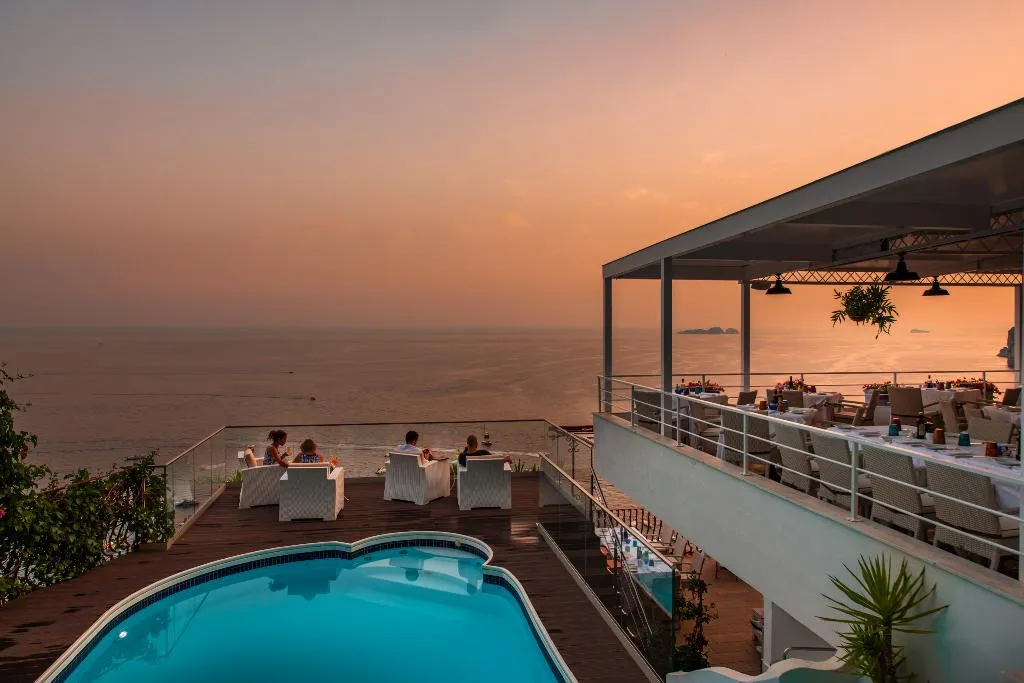 Bar, Eden Roc Positano, Naples
