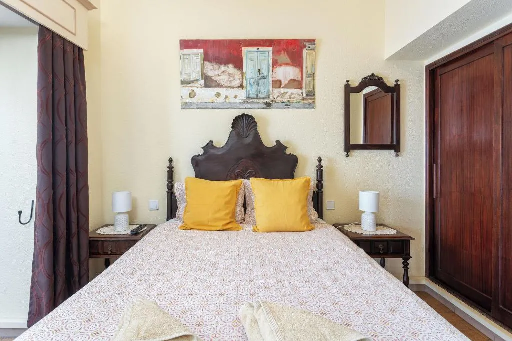 Room, Pension Bicuar, Algarve