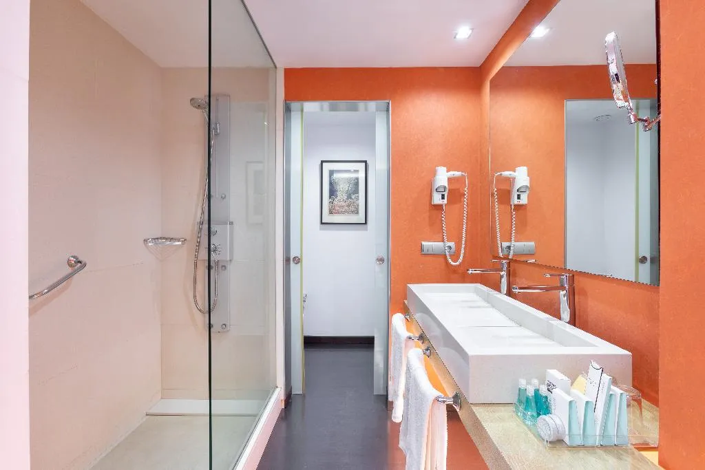JUNIOR SUITE SEA VIEW Room, Hotel Cristina by Tigotan Las Palmas, Gran Canaria