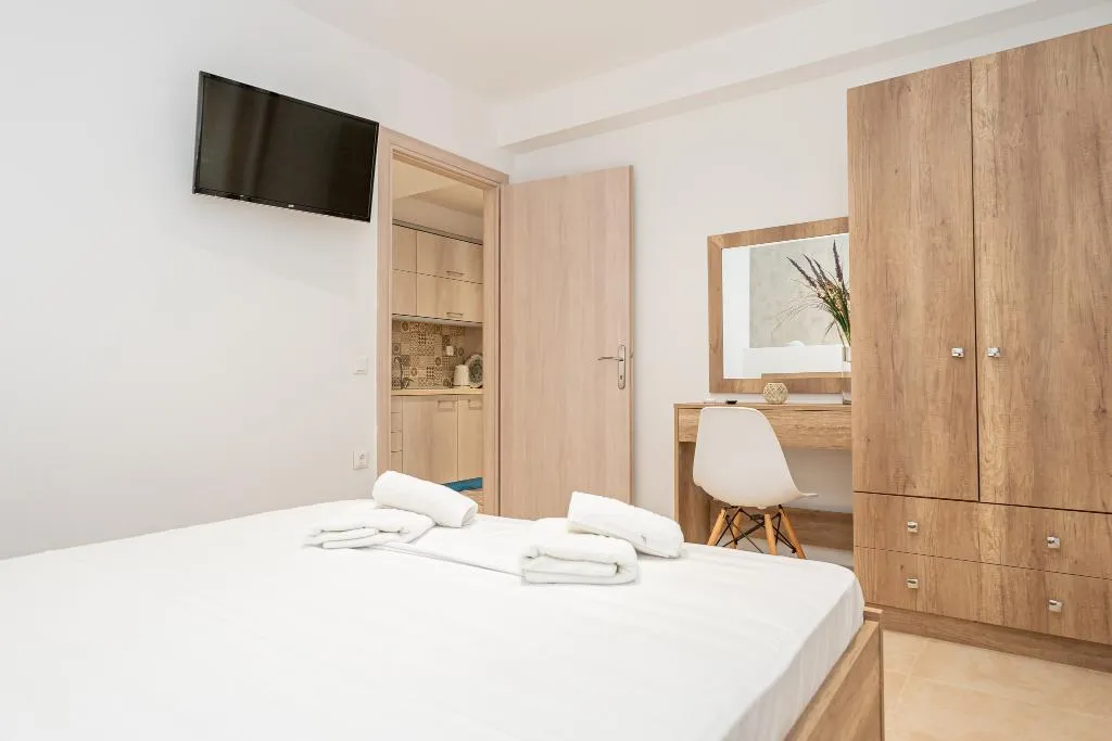 FAMILY ROOM STANDARD Room, Milonas House Apartments, Halkidiki