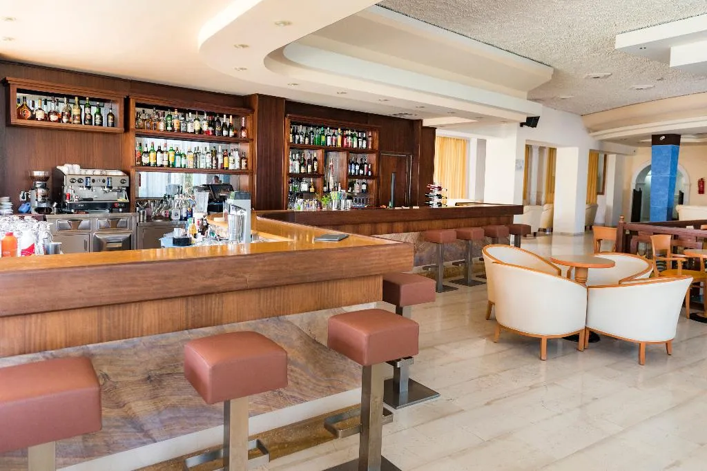 Bar, Atlantis, Kos