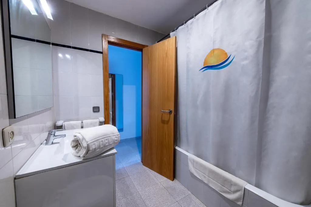STUDIO WITH BALCONY Room, Isla del Sol, Majorca