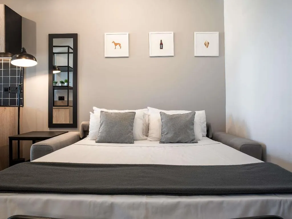 APARTMENT SUPERIOR ONE BEDROOM Room, Aparthotel Adagio Malta Central, Malta