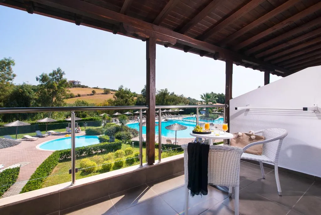 Double or Twin POOL VIEW Room, Alexandros Palace Hotel & Suites, Halkidiki