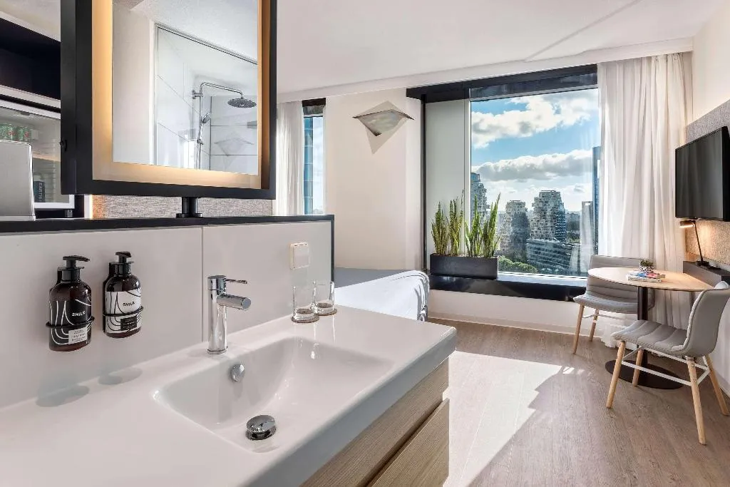 Room WITH VIEWS Room, Innside by Meliá Amsterdam, Amsterdam