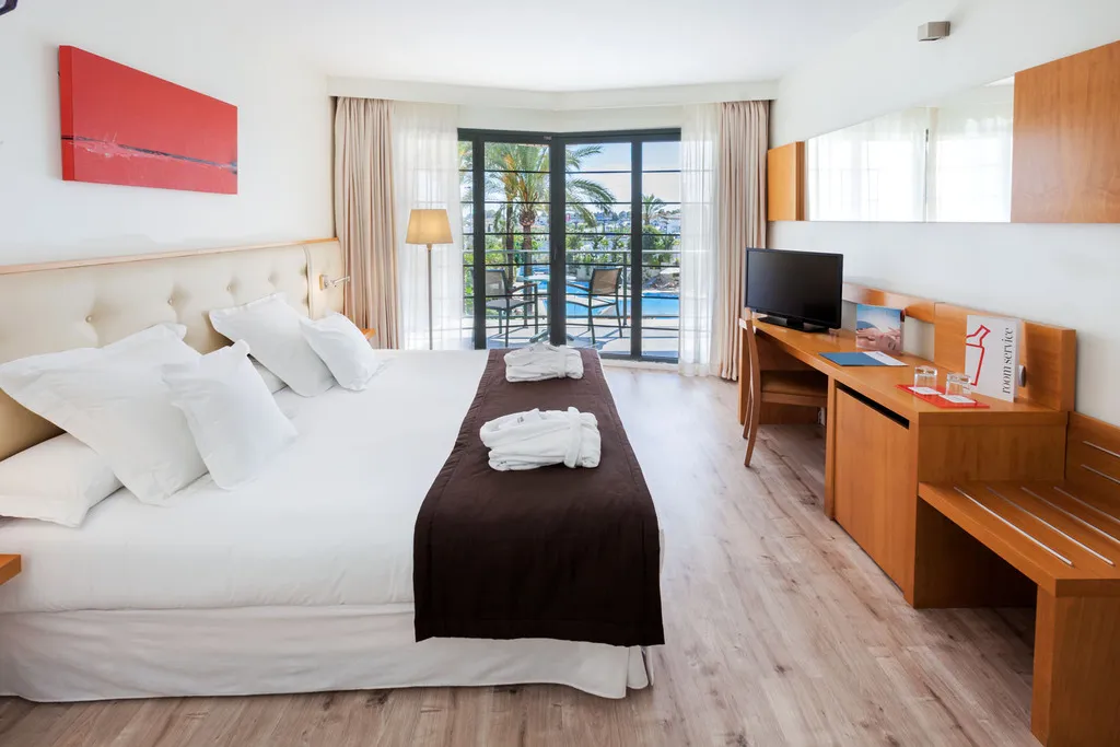 Double or Twin STANDARD Room, Exe Estepona Thalasso & SPA, Costa Del Sol